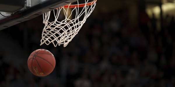 NBA季后赛线上观赛派对策划案例封面